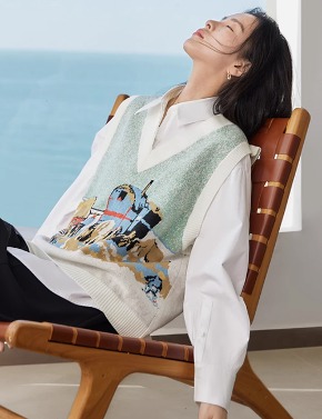 [22%할인] 2024 봄맞이 신상 한정판 추후인상  홍콩백화점   여성 캐주얼 자카드 V넥 스웨터 조끼 명화와 패션의 만남! 올 봄에 입기 딱 좋은 지금 추천템 (S~XL)